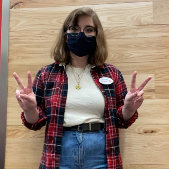 Meet your Posher, Rachael - Picture 1 of 1